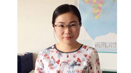 于艳--东北农业大学  硕士
现任：动保技术部研发员，，，，，从不浪费时间和身边的资源，，，，，虚心向各位老师讨教知识，，，，，在企业高新认定、GMP验收工作中做出了重大的贡献。。。。。